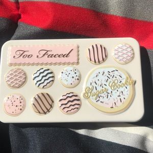 SOLD!!!!!!TOO FACED SUGAR COOKIE EYESHADOW PALETTE